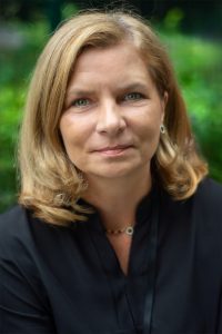 33. Magdalena Rogalska - pomoc nauczyciela